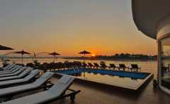 tint tint myanmar cruise