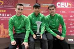 Foto medallistas CEU Ajedrez de la UAM.