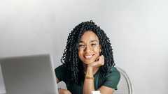 Why Digital-First Banks Are Winning Over Global Freelancers