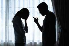 Osumnjičen da je prijetio ženi pred djetetom