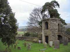 Kirkby Lonsdale churchyard folly