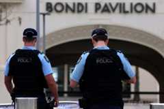 豪ビーチ銃乱射の容疑者親子、イスラム過激派組織と関係か 報道