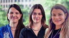 Abbildung der Zertifikatsleiterin Stephanie Rueß und der beiden SPIEGEL-Expertinnen Maximiliane Westphal und Laura Marie Jaksik