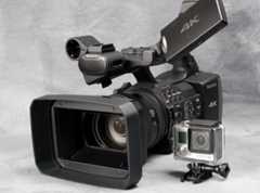 Infographic diagram of a lensâ sensor in relation to the raw data and image output.