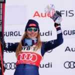 Mikaela Shiffrin skiing