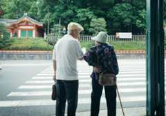 介護離職10万人超の衝撃…知らないでは済まされない“年間93日休める制度”