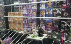 ぬいぐるみ系に加え、キャラクターフィギュアも景品になっている