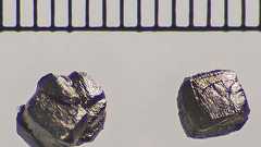 ダイヤモンドより硬い「ロンズデイル石」は天然の “化学蒸着” でできる可能性が判明