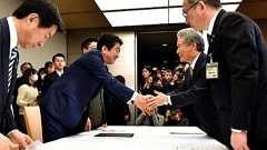 首相にはしご外された経団連 残業上限規制の舞台裏:朝日新聞デジタル