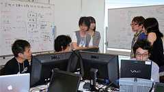 モバゲー、GREE、mixiの競争が“即席ゲーム”に!? DeNAチームが3日で開発へ