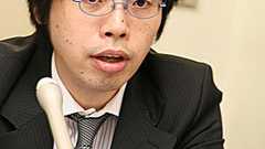 mixi、PCの伸び止まる モバイルは急成長