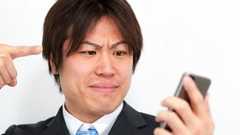 Facebookは「二股発見」ツール 写真「タグ付け」、友達の書き込みでバレる