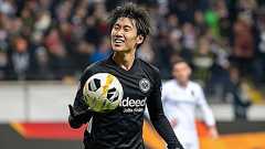 独メディア曰く「キングカマダ」。鎌田大地が見せる数字以上の技量。(中野吉之伴)