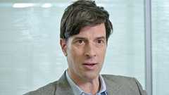 食費は1食100円以下、“普通の牛乳”すら飲めず…「生活保護を受けていた」パックンがハーバード大に進学できたワケ | 文春オンライン