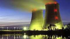 仏核施設爆発「ただちに影響ない」 エダルノ長官