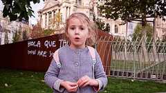 お金なしで生きることは出来ないのに、子どもの頃にお金のこと教えないでどうするんですか