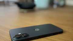 なぜ私はiPhoneを机に置くとき、いつも画面を伏せるのか