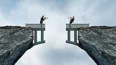 決断が遅く、責任を取りたがらない…そんなダメ上司に迫りくる危機をそこはかとなく伝える黄金ワード 追い詰めることなくじわじわ効いてくる言葉のクサビ