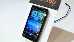 破格でWiMAXを利用できる「htc EVO WiMAX ISW11HT」を超速攻フォトレビュー、テザリング機能を解禁