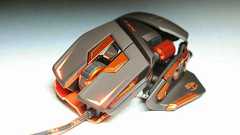 11ボタンを備えサイズ、重量を変更できるマウス「Cyborg M.M.O.7 」レビュー