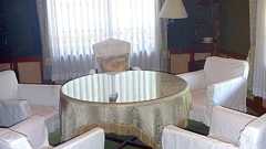 奈良公園に高級ホテル 宿泊施設足りず…県が苦肉の策:朝日新聞デジタル