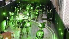 「反物質」の操作に成功 国際チーム、詳細分析に道 | 共同通信