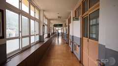 子どもの担任教員をレイプ、父親ら3人に最長18年の有罪判決 韓国