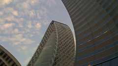 iPhoneのカメラで撮影した「ぐにょーん写真」を見せびらかす