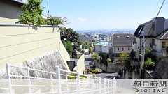 村上春樹の短編に現れる「神戸の山」 足で探した記者が出会った景色:朝日新聞