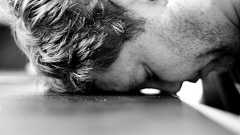 無能にペナルティを課しても、無能は組織からなくならない。では、どうするか。