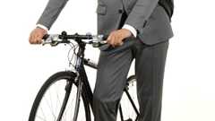 自転車通勤者のためのビジネススーツ