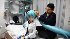 米紙が追跡「初音ミクと結婚した日本人男性はどんな暮らしを送っているのか」 | 架空のキャラに惹かれる「フィクトセクシュアル」