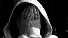 スケートの演技中にポロリしてしまったところを生放送されてしまう