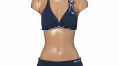 この夏、女性のあいだで話題!「童貞に水着姿見せると幸せに」 - bogusnews