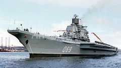 ロシアの退役空母、譲渡予定のインドでとんでもない厄介者に