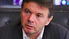 フィリップ・トルシエ 「工場の機械のような日本のセックス」 | 「不思議の国のエロティシズム」オール讀物より | 著者インタビュー - 本の話WEB