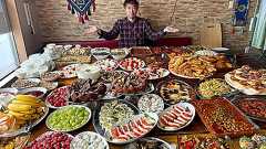 トルコ料理の2000円モーニングビュッフェがすごかった・50種類のトルコ料理がテーブルにみっちり乗って王の食事のよう