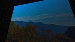 WebGLを極めるならJSライブラリを使わず書こう!モバイルでも動くHTML5の3次元スライドショーを作ってみた - ICS MEDIA