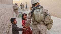 戦場に出向く女性兵士たち こんなに遅れている日本の「軍隊と女性」議論 | JBpress (ジェイビープレス)