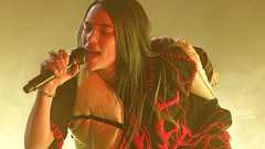 ビリー・アイリッシュ、トゥレット症候群を抱えていることについて語る | NME Japan