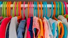 環境意識は高いのに、ファストファッションが大好き Z世代の“矛盾する態度”の理由 | リセールアプリは根本的な解決にはならない