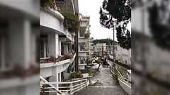 「エピソードが全部強烈」法律無視、設計図もなし…建築経験のない夫婦が独学&自力で建設した"沢田マンション"を訪れた時の話