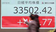 株高に沸くなか、日本銀行がETF売却に尻込みせざるを得ない2つの理由 このままでは日銀資産の3割が株式に、通貨の裏付けはどうなるのか? | JBpress (ジェイビープレス)