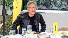 NVIDIAのジェンスン・フアンCEOが1億5000万円払ってトランプ大統領と会食した後に「H20」チップの輸出規制が撤回される
