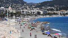 仏トラック突入事件、監視カメラ映像消去を警察が要請