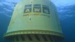 ブイのような装置で波力発電、予想を20%上回る試験結果--英新興企業