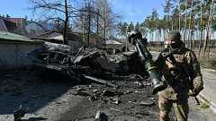 ウクライナに供与の武器、国内外に拡散懸念 専門家