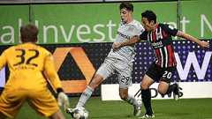 再び熱を帯びるフランクフルト。熟練リベロ長谷部誠から始まる魔法。(本田千尋)