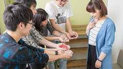 イヤホンを無くして激ヘコみの人気声優・下田麻美さんに、俺たちのオススメをガチでアピールした (1/6) - PHILE WEB