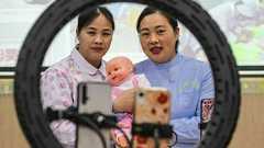 中国の家事手伝い業は月収40万円 ホワイトカラー層を上回る